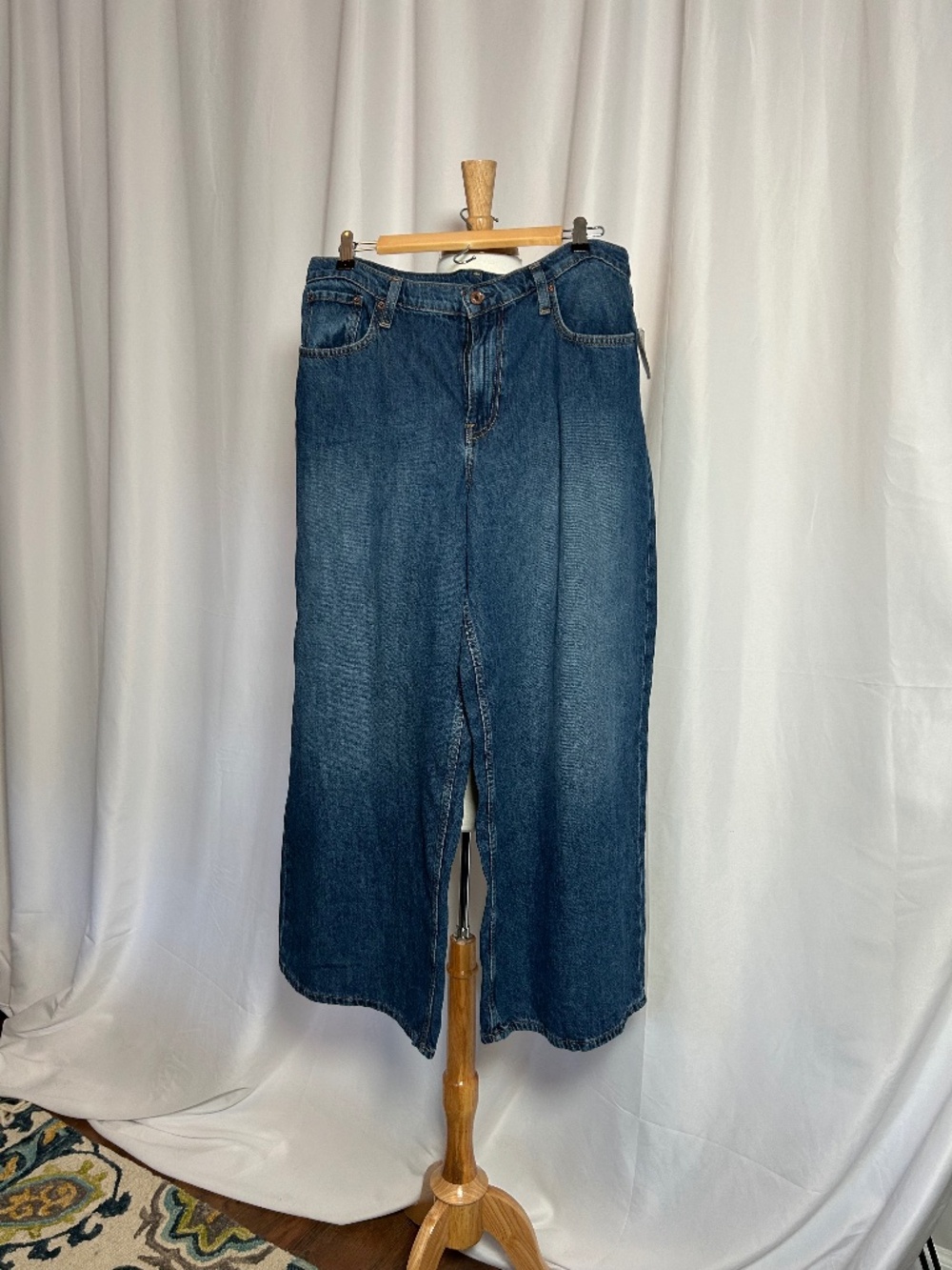 GAP HIGH-RISE WIDE-LEG JEANS - SIZE 12/31